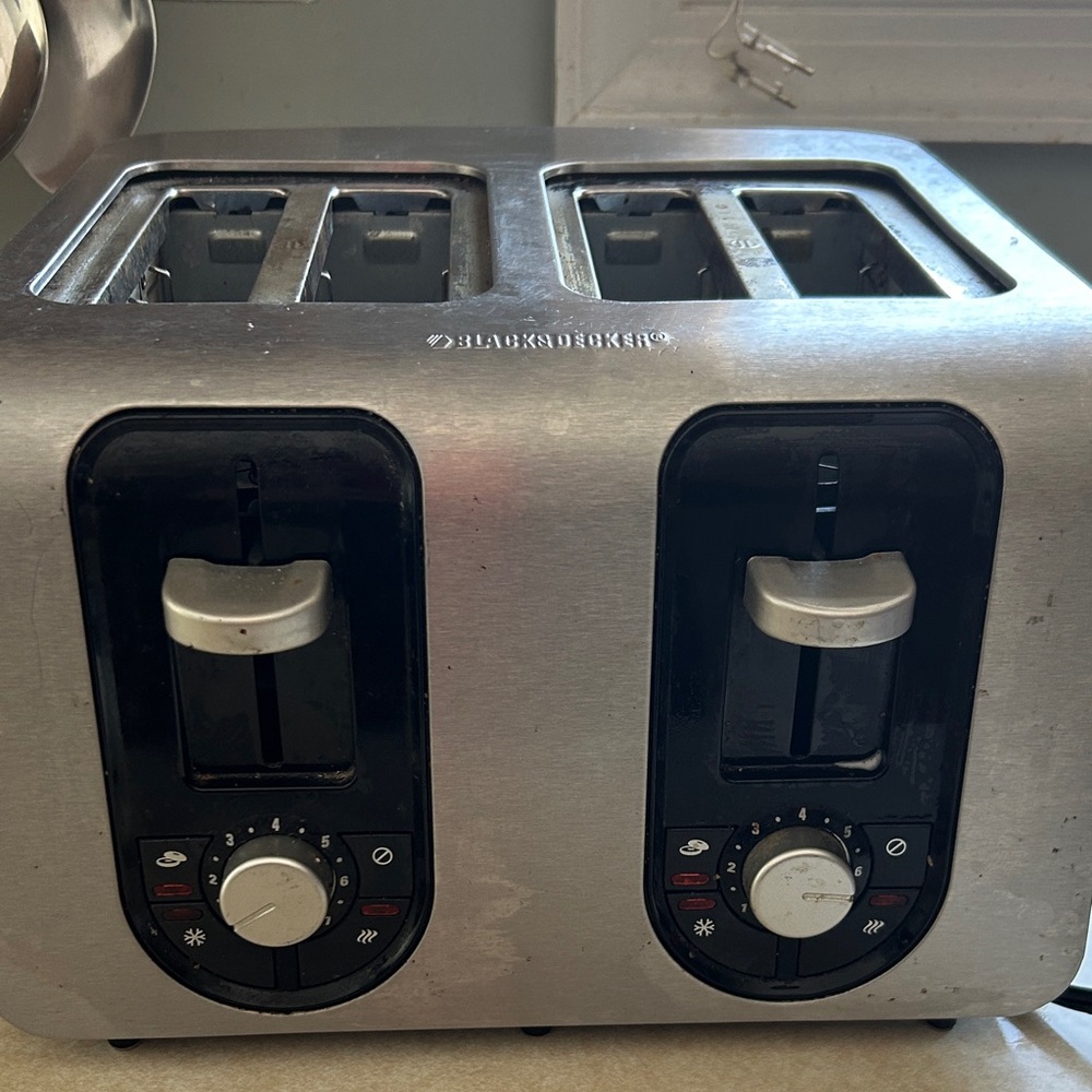 Black & Decker Stainless Steel Toaster